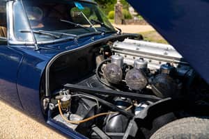 Image 44/86 de Jaguar E-Type (1967)