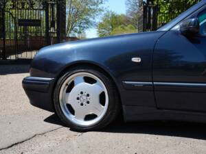 Immagine 24/50 di Mercedes-Benz E 55 AMG (1999)