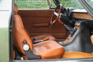 Bild 33/50 von Alfa Romeo 1750 GT Veloce (1971)