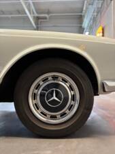 Immagine 23/25 di Mercedes-Benz 280 SL (1968)