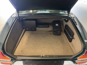 Image 16/18 of Jaguar XJ12 6.0 (1993)