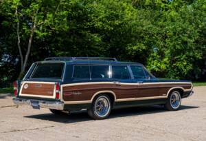 Image 3/28 of Ford LTD Country Squire (1968)
