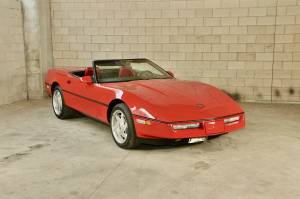Bild 9/32 von Chevrolet Corvette Convertible (1988)