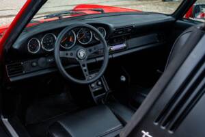 Bild 17/35 von Porsche 911 Carrera 3.2 (1987)