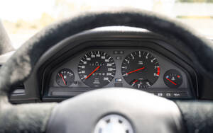Image 62/91 of BMW M3 Sport Evo (1990)