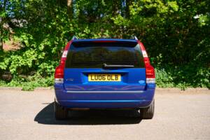 Image 22/50 of Volvo V 70 2.4 (2006)