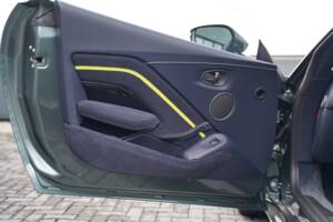 Bild 15/50 von Aston Martin V8 Vantage AMR (2020)
