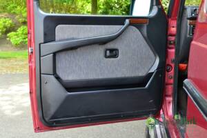 Image 9/49 de Mercedes-Benz 230 GE (SWB) (1993)