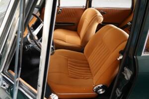 Image 17/83 of Alfa Romeo 1750 Berlina (1970)