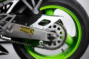 Image 21/49 of Kawasaki ZX-R 750 (1994)