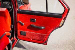 Immagine 32/50 di Volkswagen Golf I GL (1982)