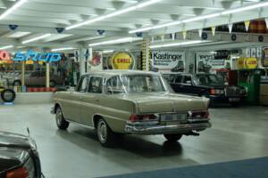 Image 9/50 of Mercedes-Benz 300 SE (1964)
