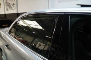 Image 27/50 of Jaguar XJ 8 4.2 (2007)