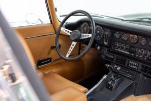 Image 9/26 de Jaguar Type E V12 (2+2) (1971)