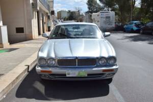 Image 11/33 of Jaguar XJ6 3.2 Executive (1995)
