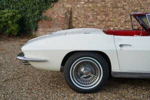 Immagine 9/50 di Chevrolet Corvette Sting Ray (1963)