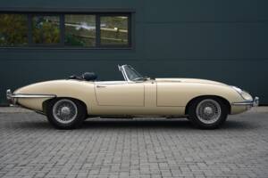 Imagen 3/50 de Jaguar E-Type (1969)