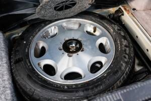 Image 41/43 of Mercedes-Benz SL 500 (1996)