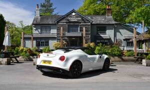 Image 3/50 of Alfa Romeo 4C Spider (2017)