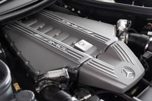 Imagen 54/56 de Mercedes-Benz SLS AMG (2011)
