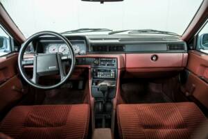 Image 7/50 de Volvo 740 (1984)