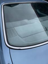 Image 15/30 of Mercedes-Benz 380 SEC (1985)