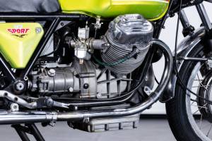 Image 14/36 de Moto Guzzi DUMMY (1974)