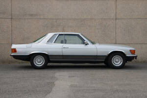 Image 14/29 of Mercedes-Benz 500 SLC (1980)