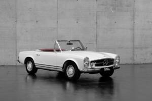 Immagine 6/40 di Mercedes-Benz 230 SL (1966)