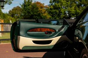 Bild 24/43 von Aston Martin DB 7 (1998)