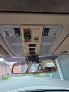 Image 70/103 de Mercedes-Benz 300 SE (1991)