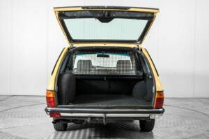 Bild 41/50 von Mercedes-Benz 300 TD Turbodiesel (1981)