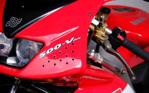 Image 37/94 of Bimota 500 V-Due (2003)
