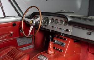 Image 19/29 of Ferrari 250 GTE (1961)