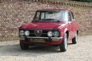 Bild 21/50 von Alfa Romeo Giulia Nuova Super 1300 (1975)