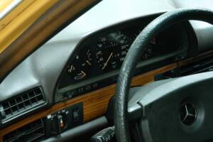 Bild 27/50 von Mercedes-Benz 280 SE (1981)