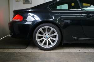 Bild 31/34 von BMW M6 (2008)
