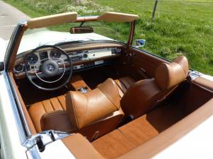 Mercedes-Benz 230 SL "Pagode" (W 113) 1971