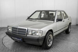 Image 17/50 of Mercedes-Benz 190 D (1984)