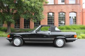 Image 6/20 de Mercedes-Benz 500 SL (1986)