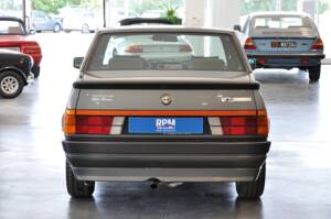 Image 4/34 de Alfa Romeo 75 2.0 Twin Spark (1987)