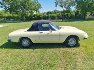 Bild 2/10 von Alfa Romeo 1600 Spider (1981)