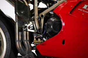Bild 28/50 von Ducati 916 (1994)