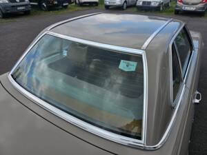Image 4/27 of Mercedes-Benz 350 SL (1972)