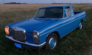 Image 5/33 of Mercedes-Benz 220 D (1972)