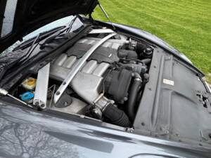 Image 23/25 of Aston Martin DB 9 Volante (2005)