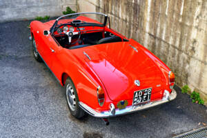 Image 6/25 of Alfa Romeo Giulia 1600 Spider (1962)