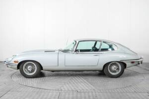 Image 6/47 de Jaguar E-Type (1969)