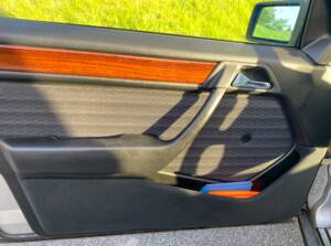 Image 9/19 de Mercedes-Benz E 200 (1993)