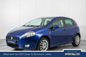 Image 1/48 de FIAT Grande Punto 1.4 (2009)
